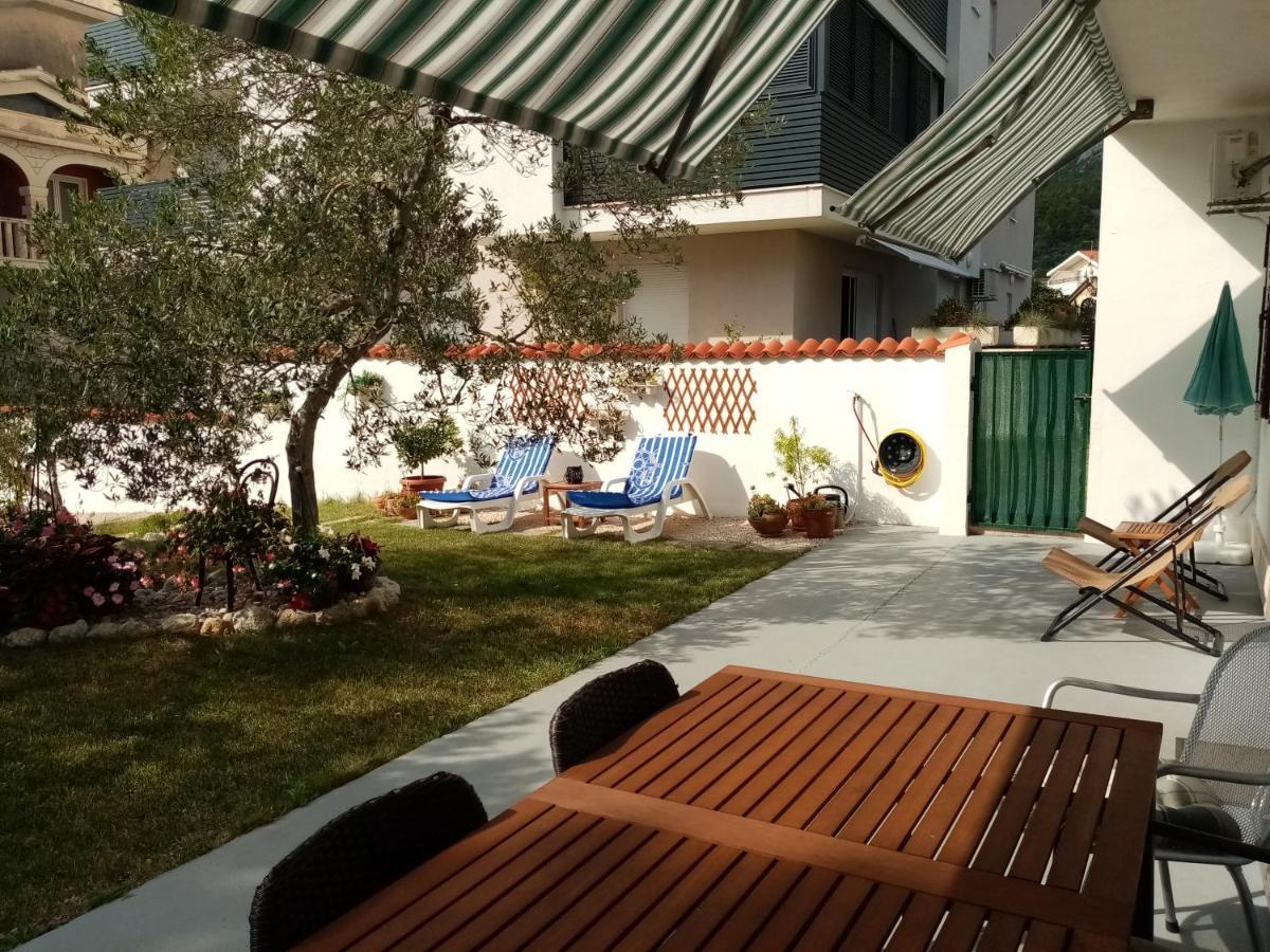 Apartamento Tihana-ground Floor With Large Terrace Makarska